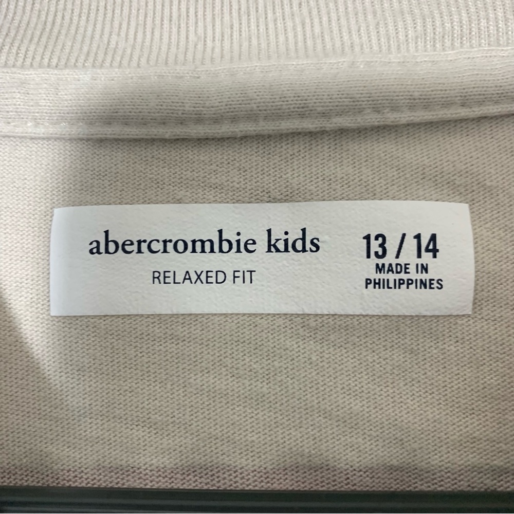 Abercrombie & Fitch Kids Long Sleeve Beige New York Graphic Shirt Sz 13/14 - Picture 4 of 7